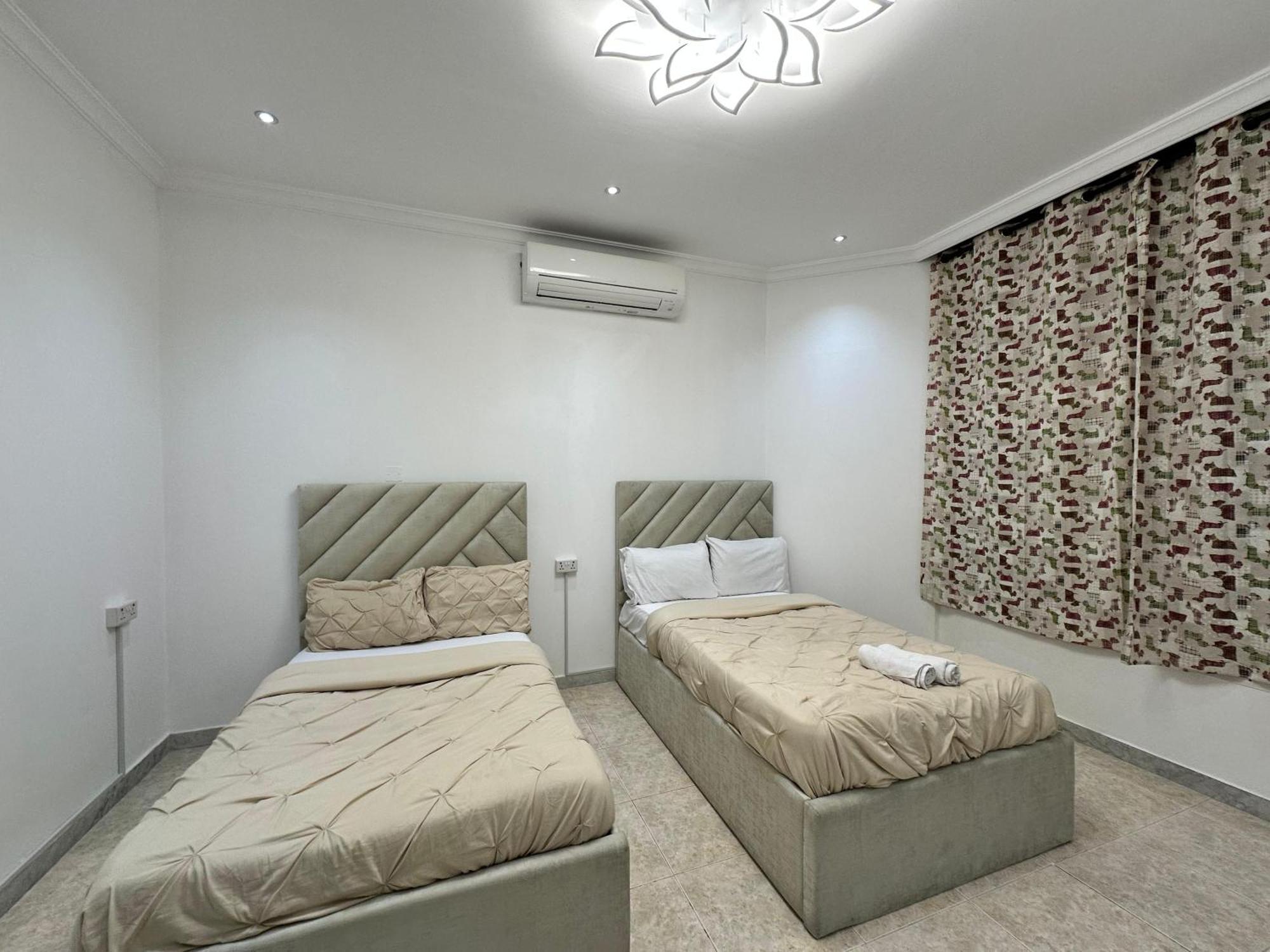 International Abu Dhabi Hostel Exteriér fotografie